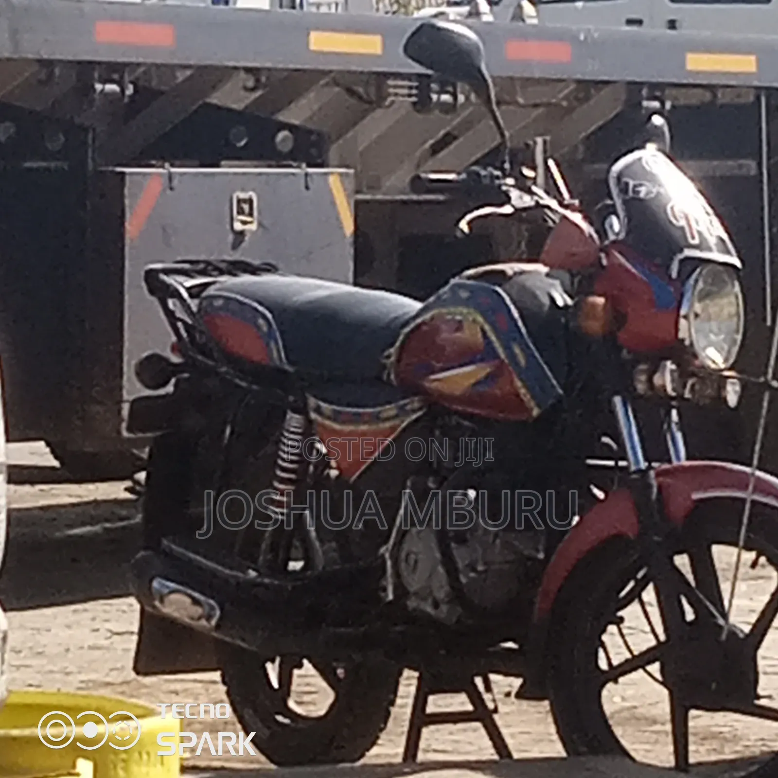 Bajaj Boxer 150 UG 2023 Red