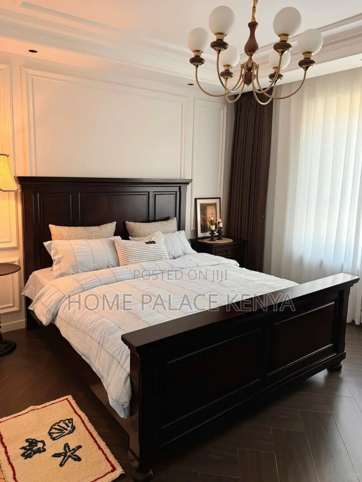 Bed; Luxury Contemporary Mahogany Wooden Bed for Master Bedroom Decor