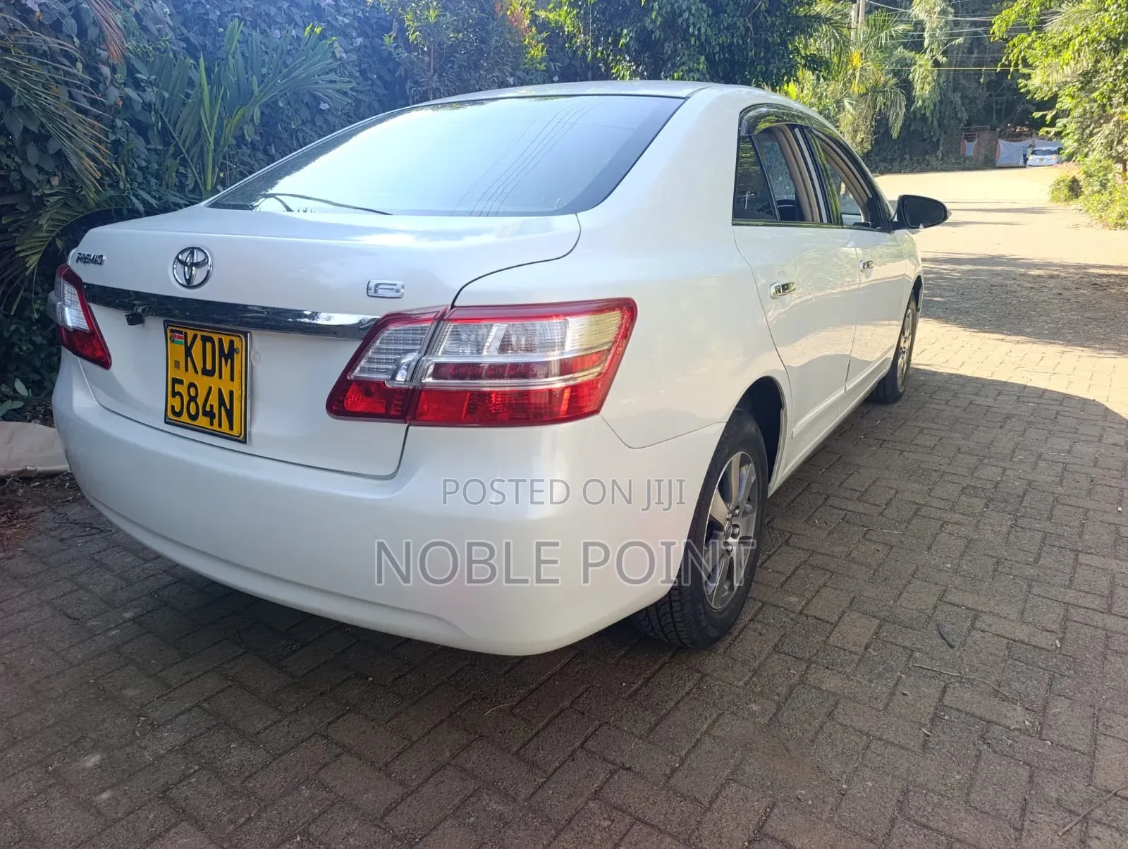 Toyota Premio 2015 White