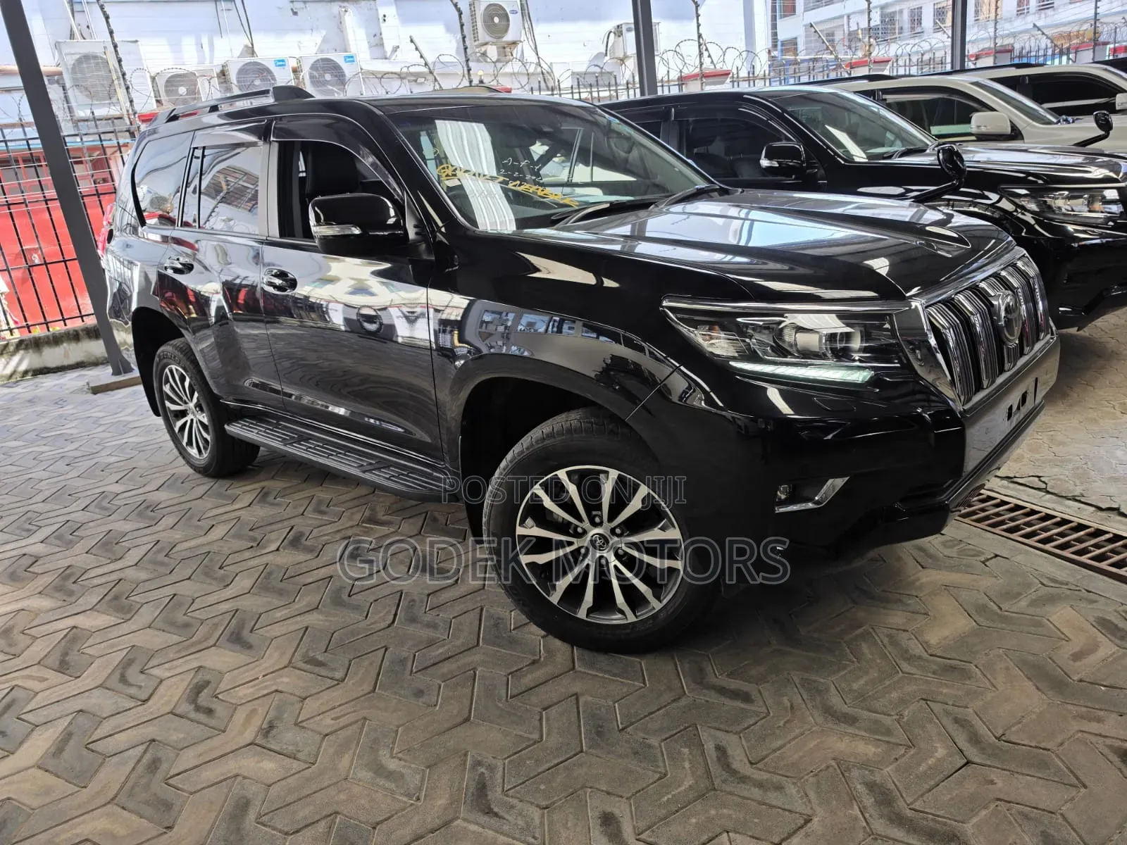 Toyota Land Cruiser Prado 2021 Black