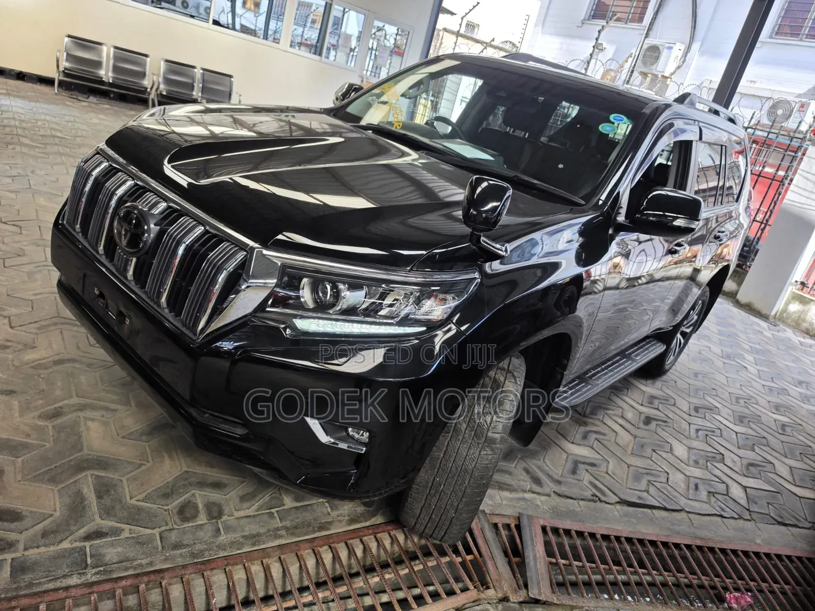 Toyota Land Cruiser Prado 2021 Black