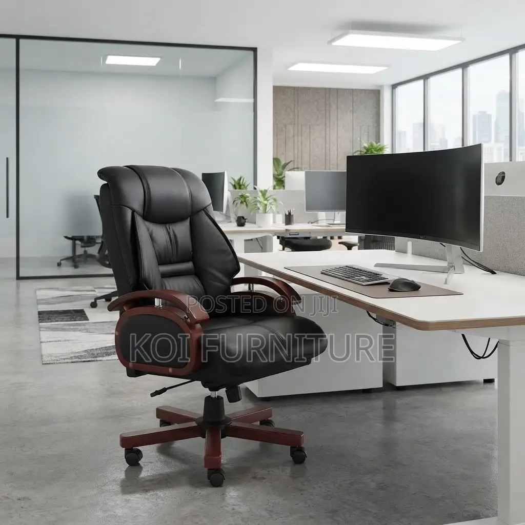 Office Chairs; Executive Heavy Cushioned Leather Office Boss Chair
