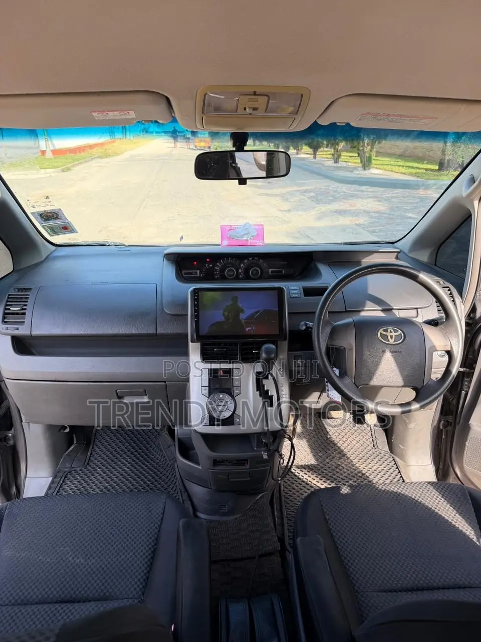 Toyota Noah 2007 Gray