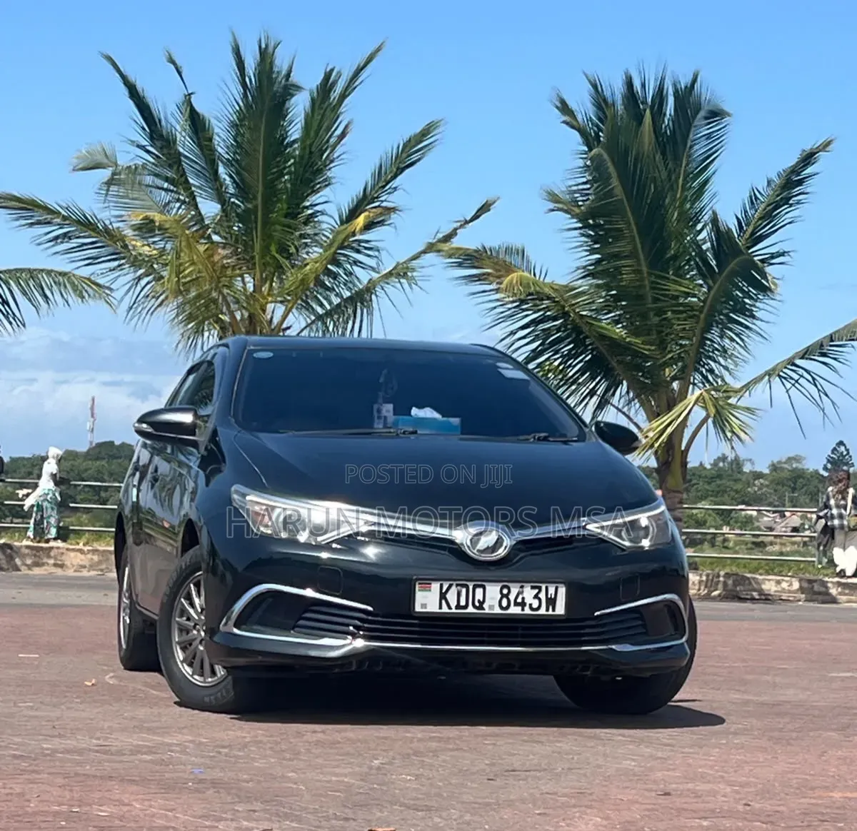 Toyota Auris 2016 Black