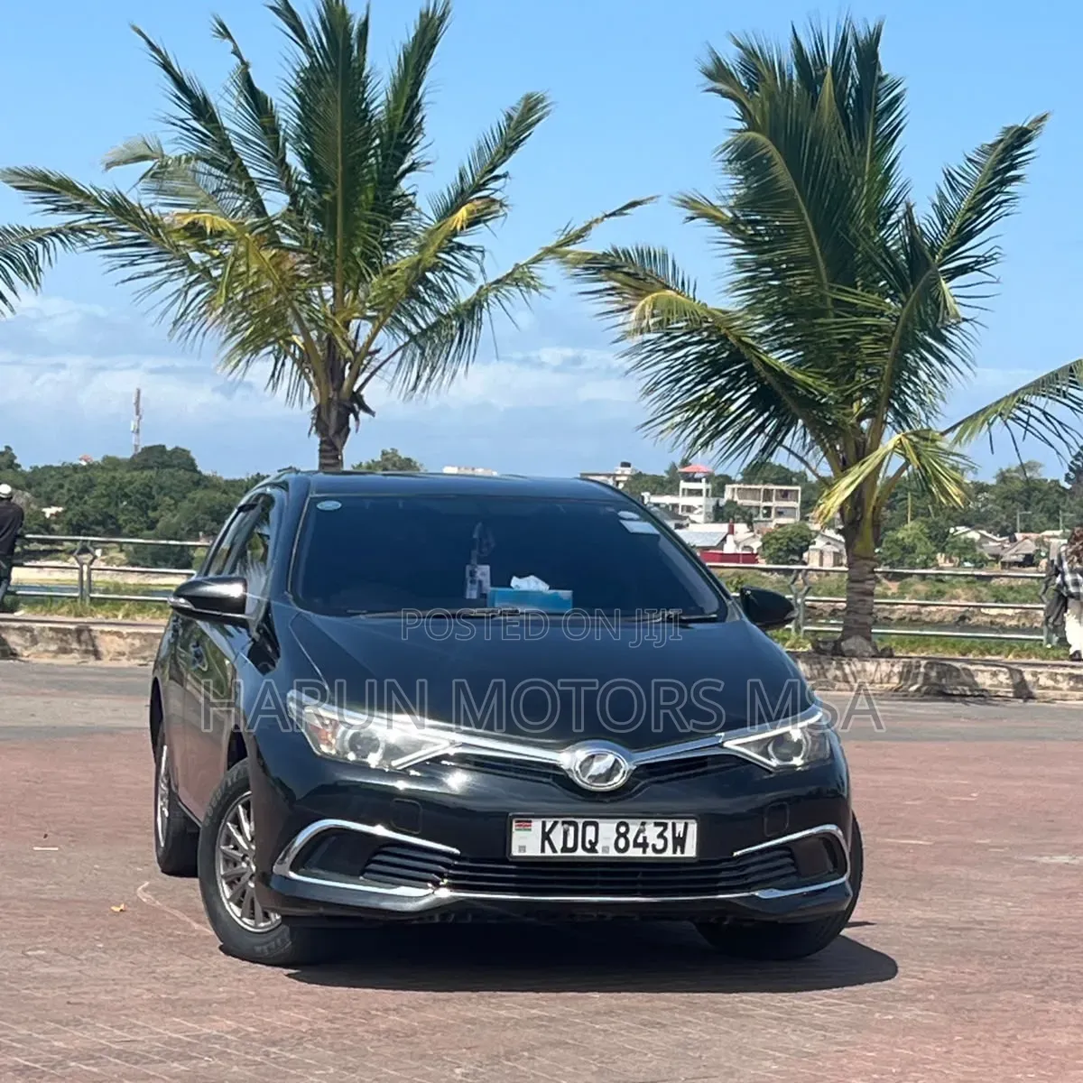 Toyota Auris 2016 Black