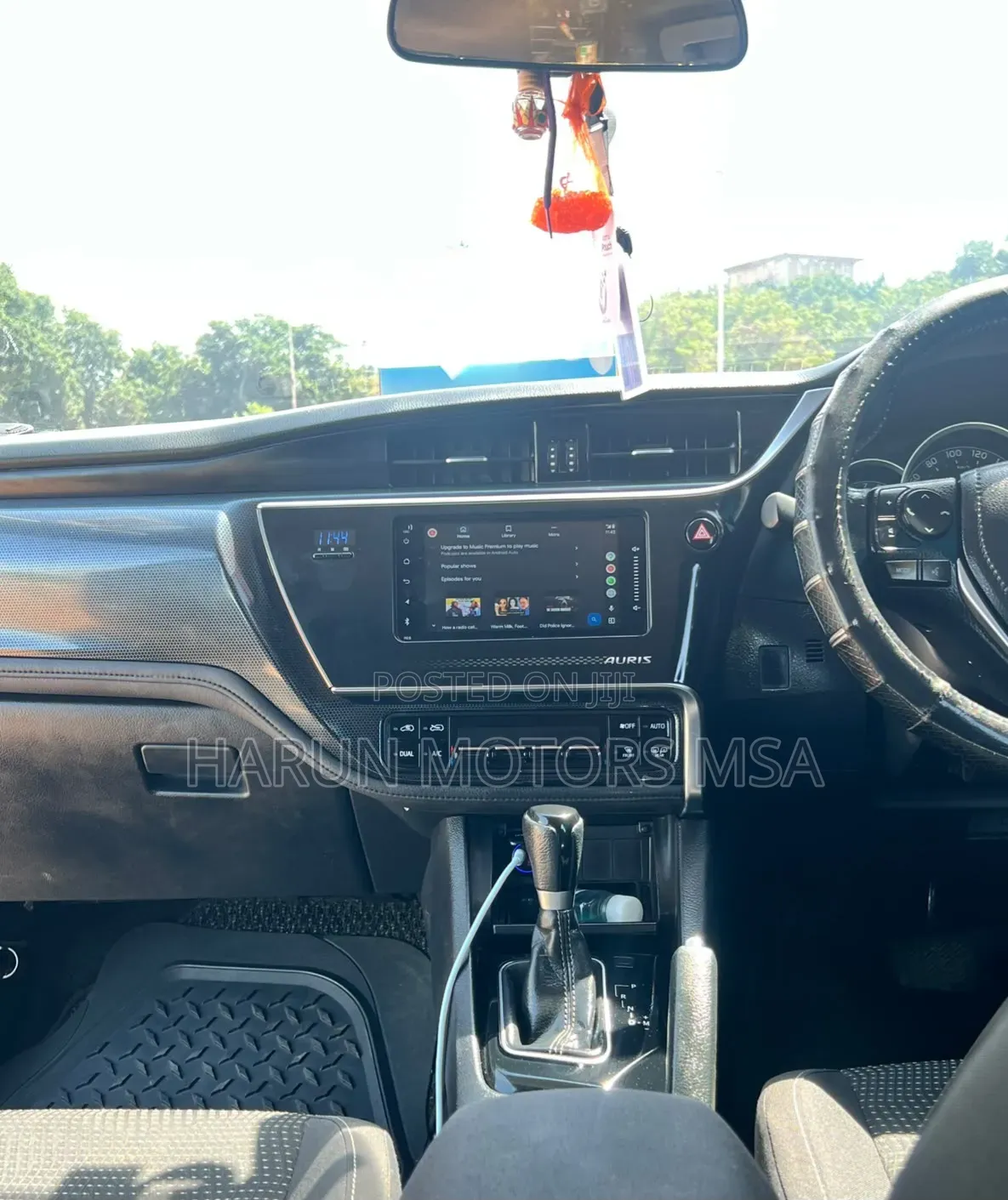 Toyota Auris 2016 Black