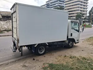 Isuzu Elf 2019 3tonnes Refer Body