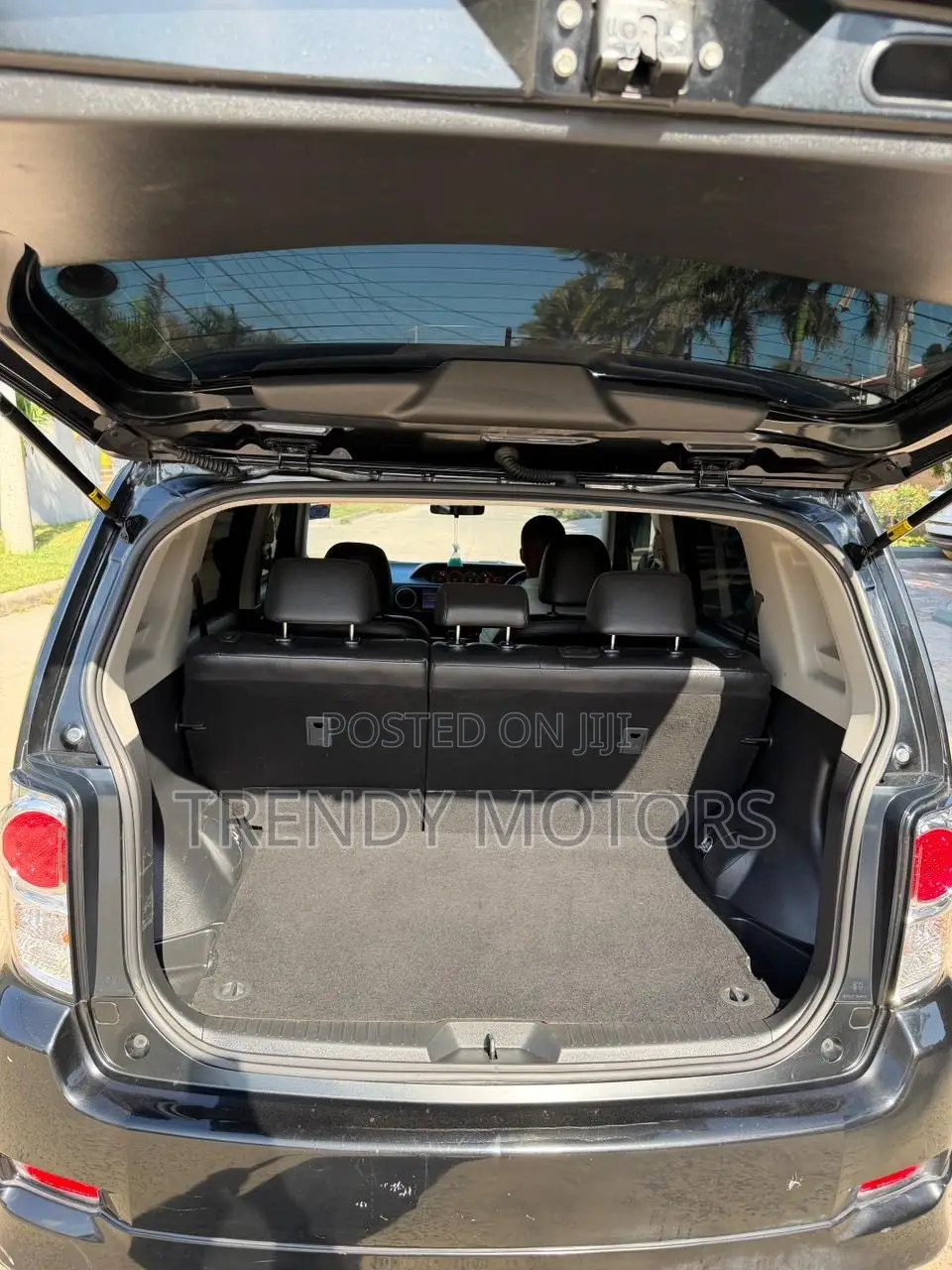 Toyota Rumion 1.5 FWD 2023 Black