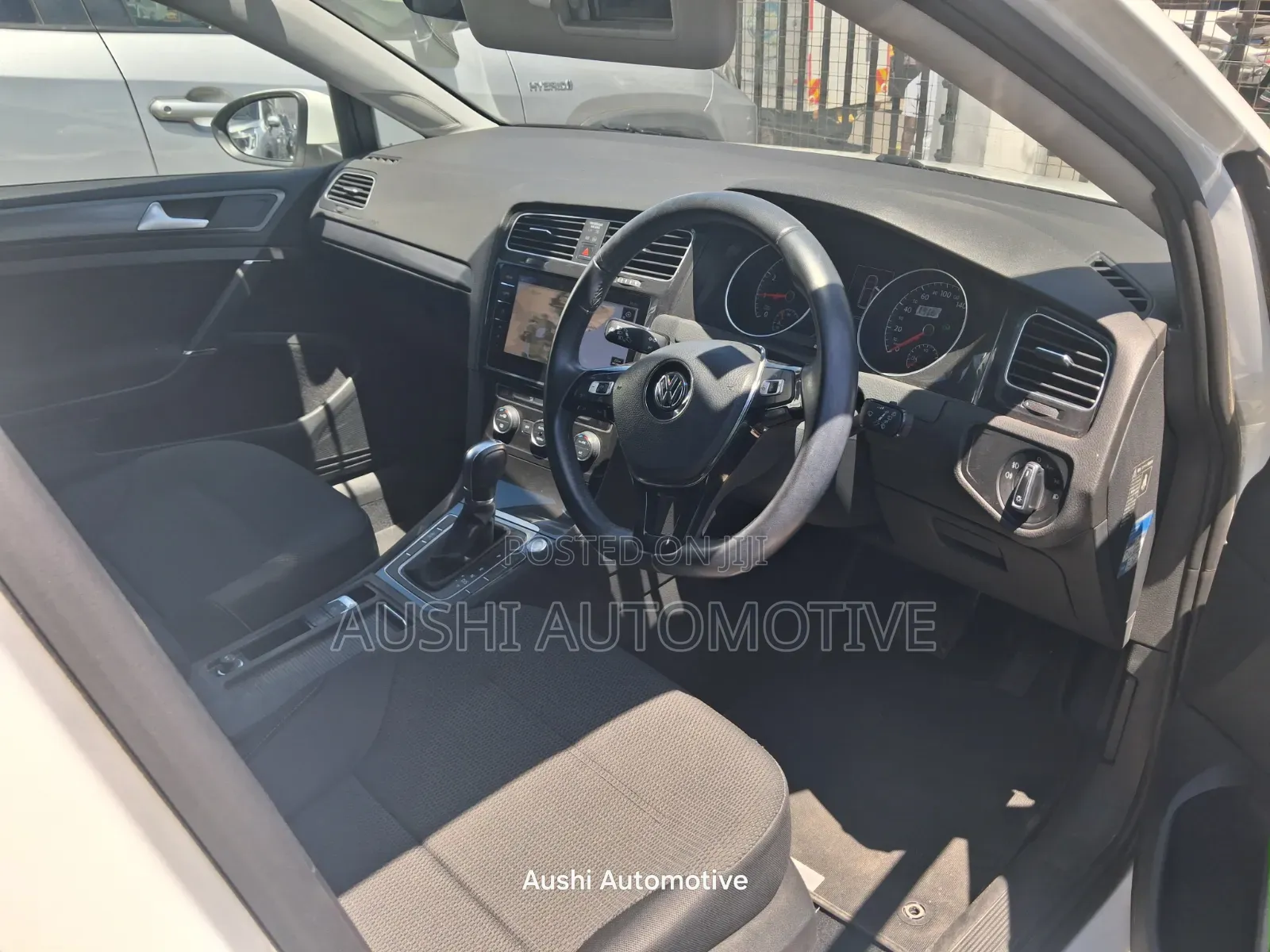 Volkswagen Golf 2019 White