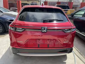 Honda Vezel 2022 Red
