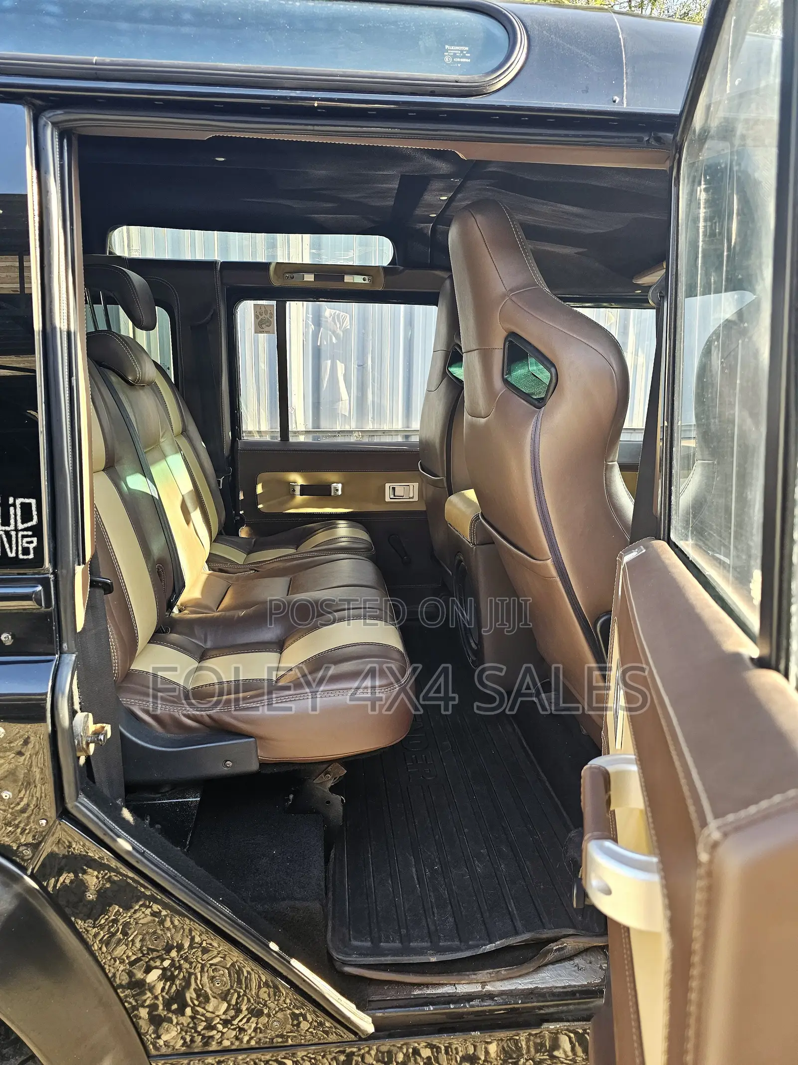 Land Rover Defender Puma 110 2.4 TD 2009 Black