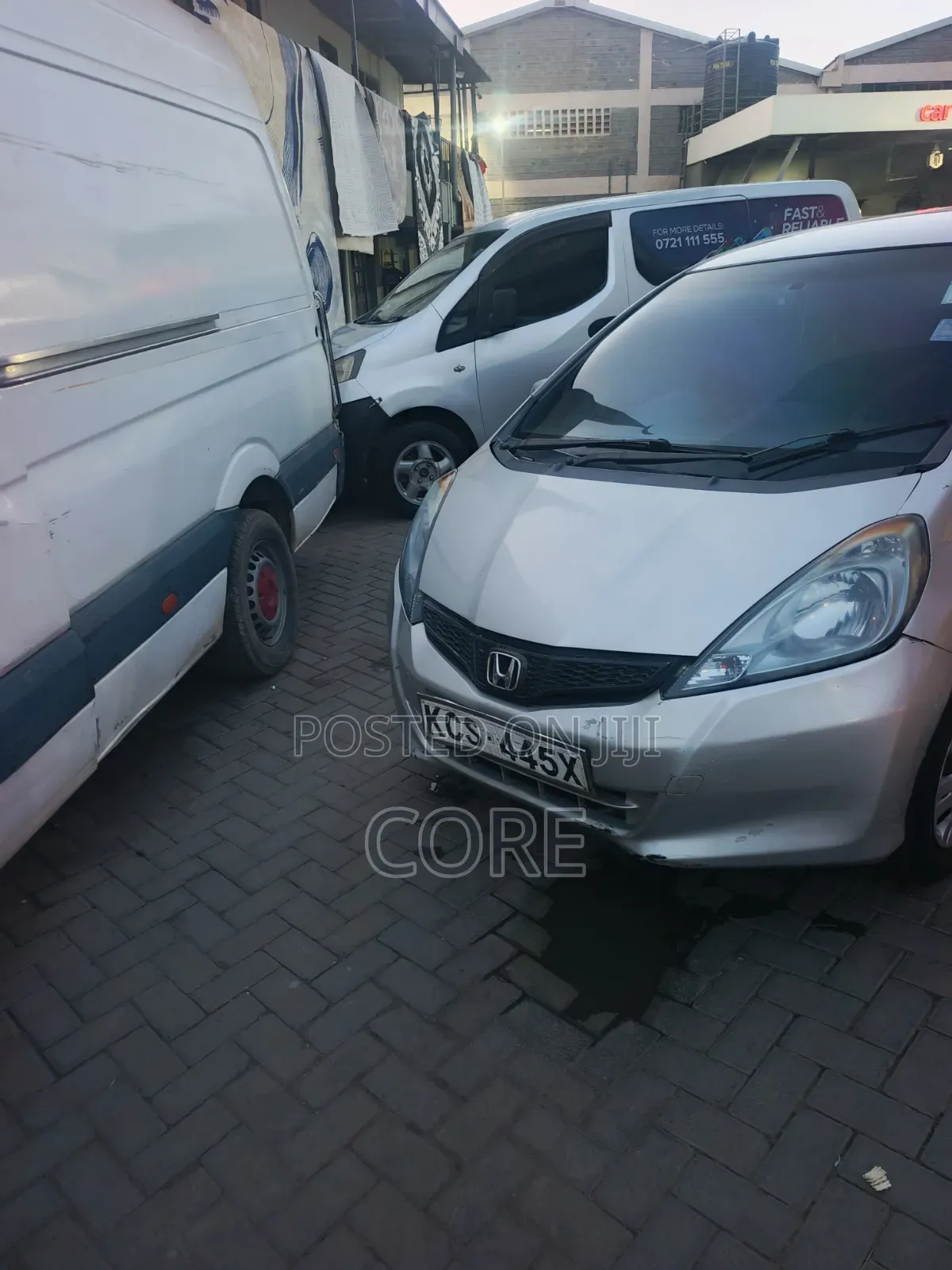 Honda Fit Automatic 2011 Silver
