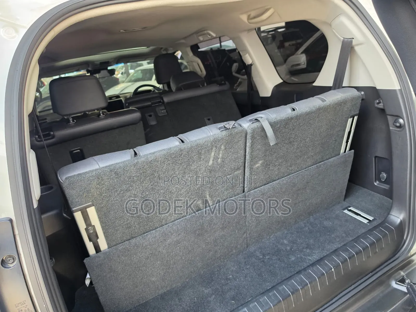 Toyota Land Cruiser Prado 2021