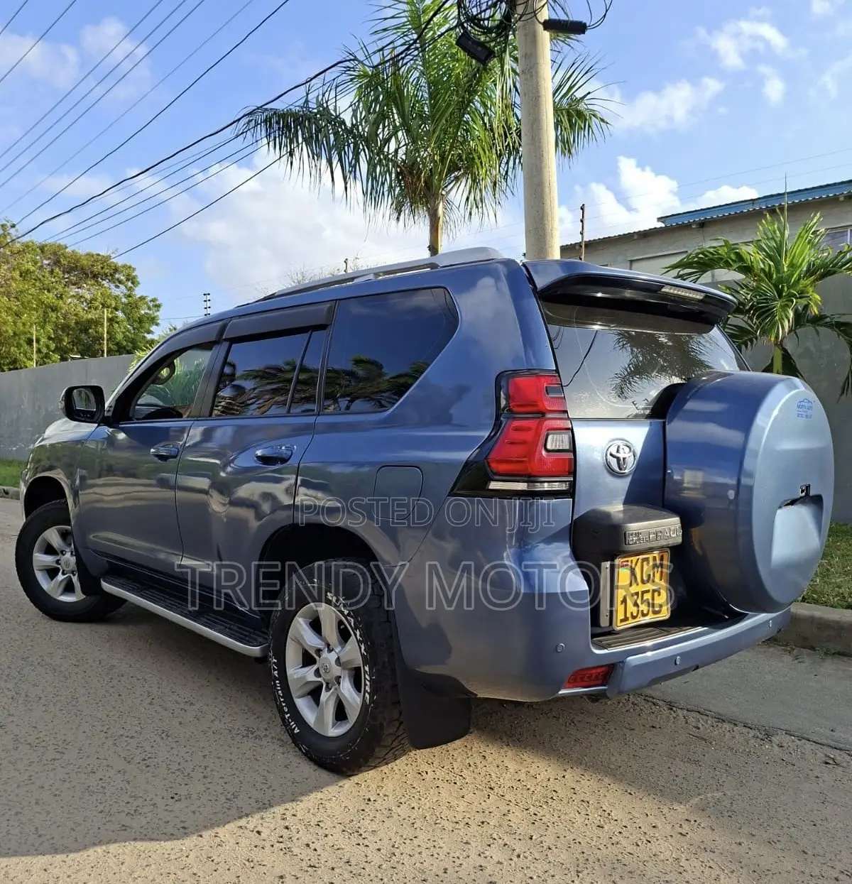 Toyota Land Cruiser Prado 2010 Blue