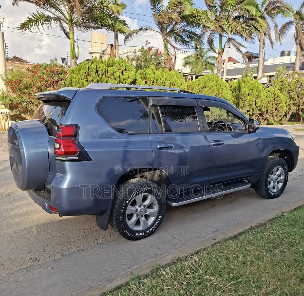 Toyota Land Cruiser Prado 2010 Blue