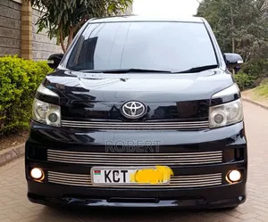 Toyota Voxy V 2WD 8-Seater 2011 Black