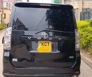 Toyota Voxy V 2WD 8-Seater 2011 Black