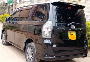 Toyota Voxy V 2WD 8-Seater 2011 Black
