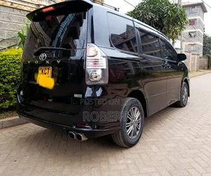 Toyota Voxy V 2WD 8-Seater 2011 Black