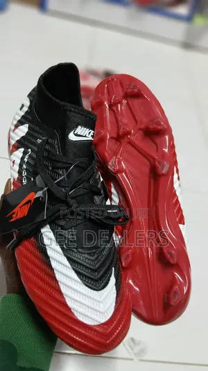 Airzoom Football Boots