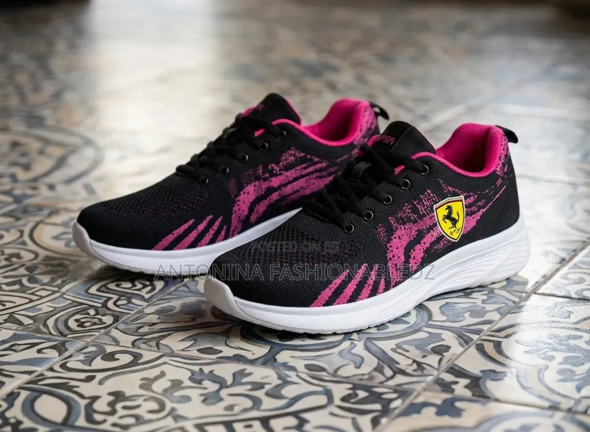 Unisex Very Light Comfortable Sneakers