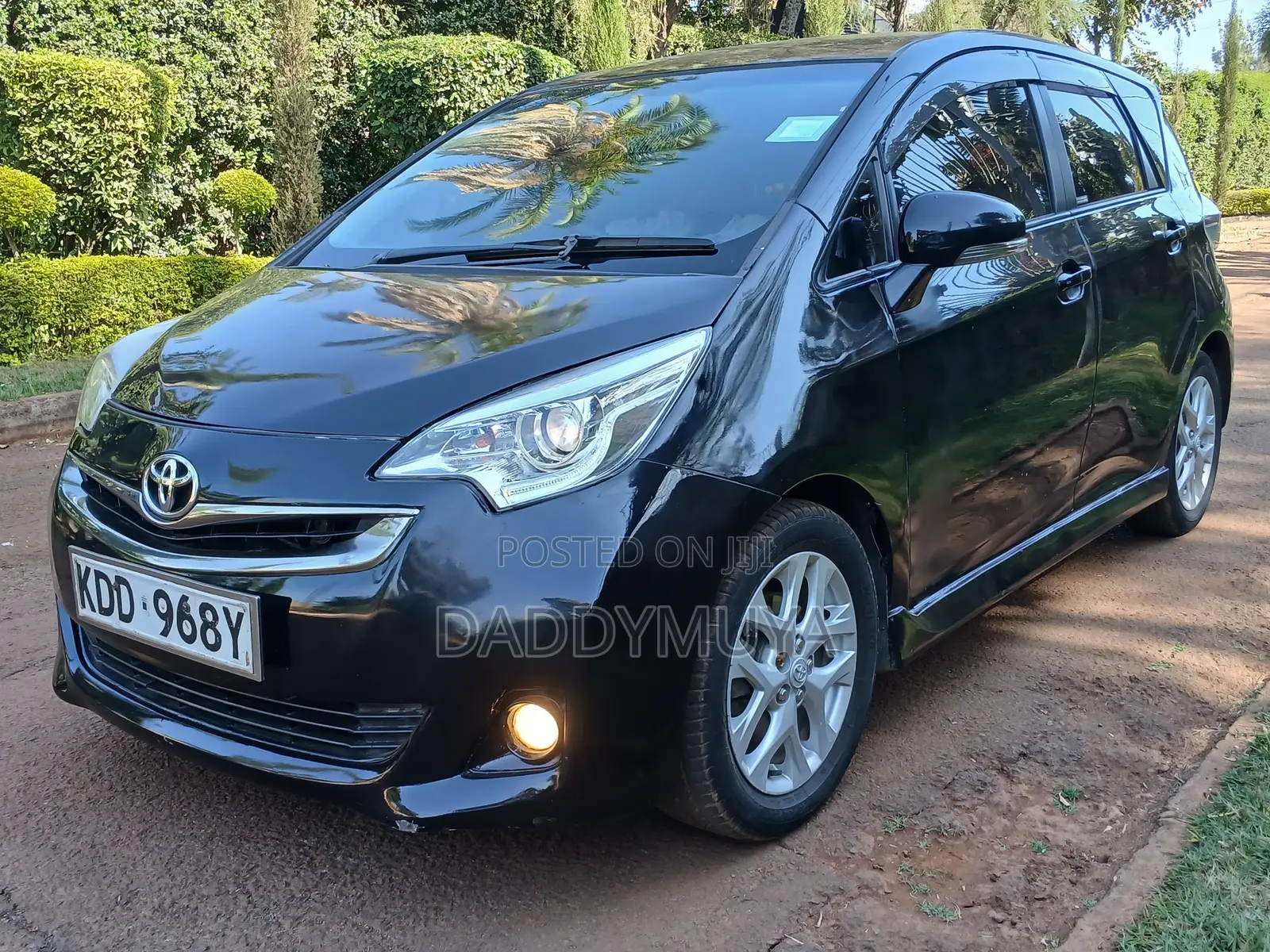 Toyota Ractis 2014 Black