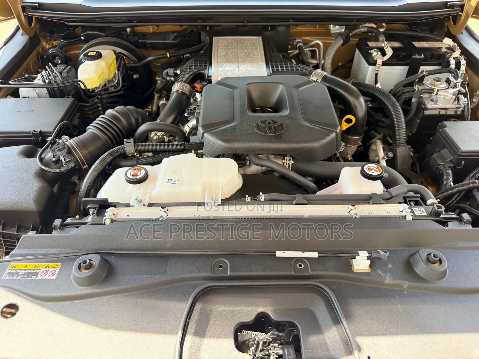 Toyota Land Cruiser 2024 Gold