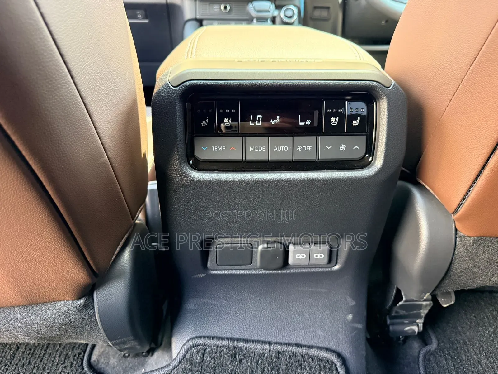 Toyota Land Cruiser 2024 Gold