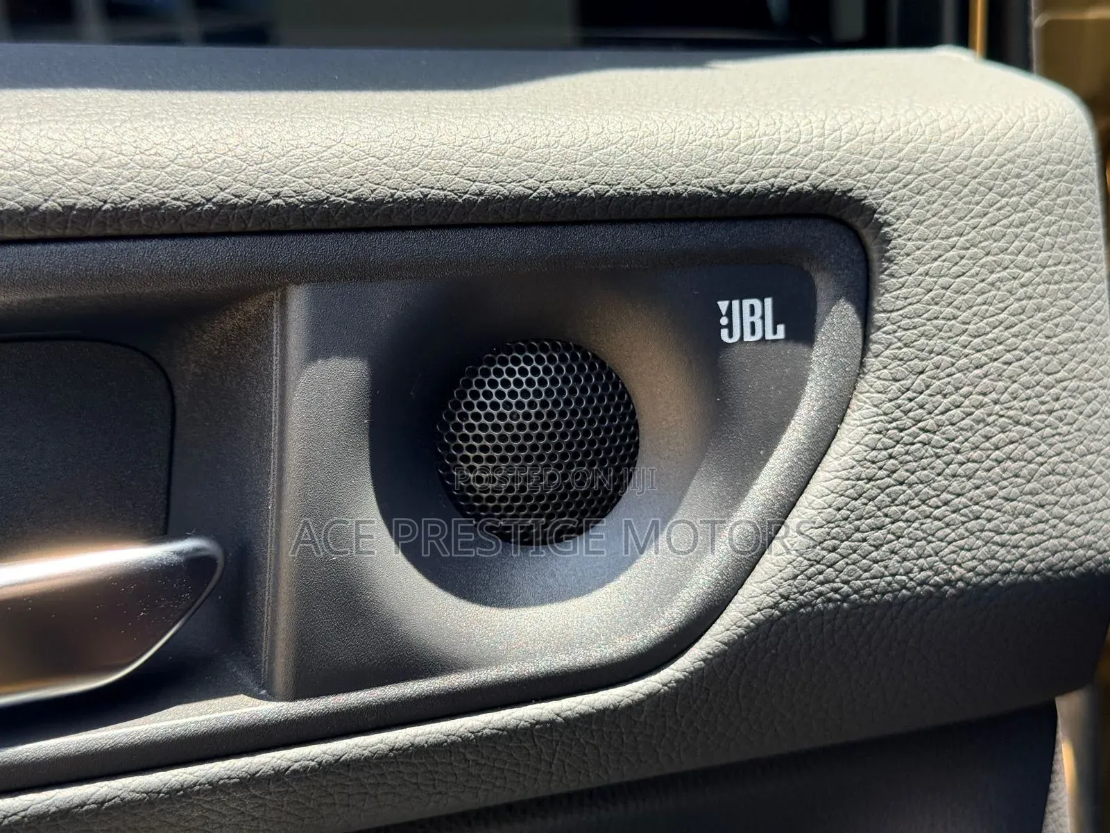 Toyota Land Cruiser 2024 Gold