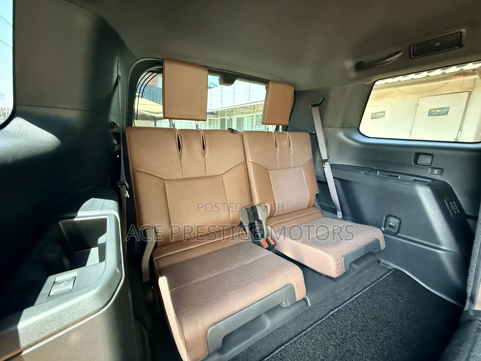 Toyota Land Cruiser 2024 Gold