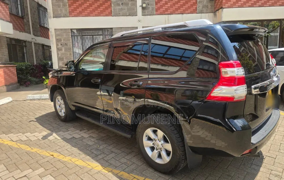 Toyota Land Cruiser Prado 2015 Black