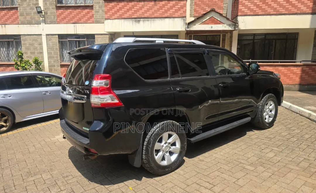 Toyota Land Cruiser Prado 2015 Black