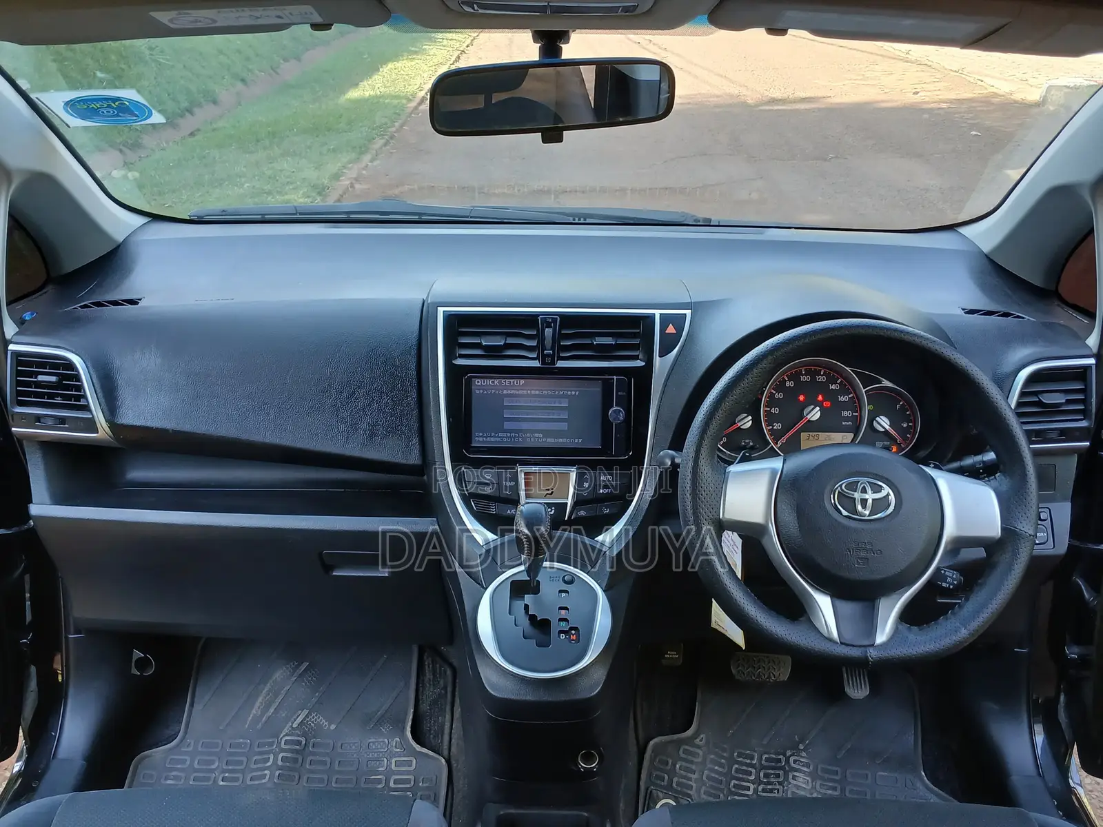 Toyota Ractis 2014 Black