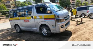 Toyota HiAce 2009 Silver