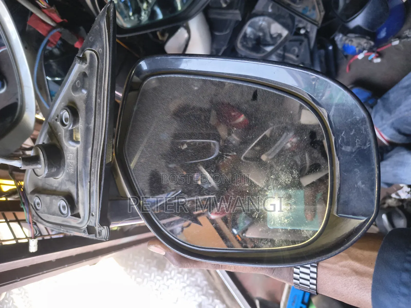 Mitsubishi RVR Sidemirrow