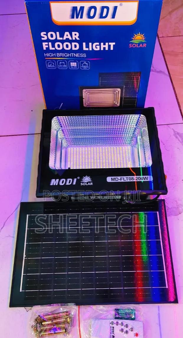Automatic 200w Solar Floodlight - thumbnail 2