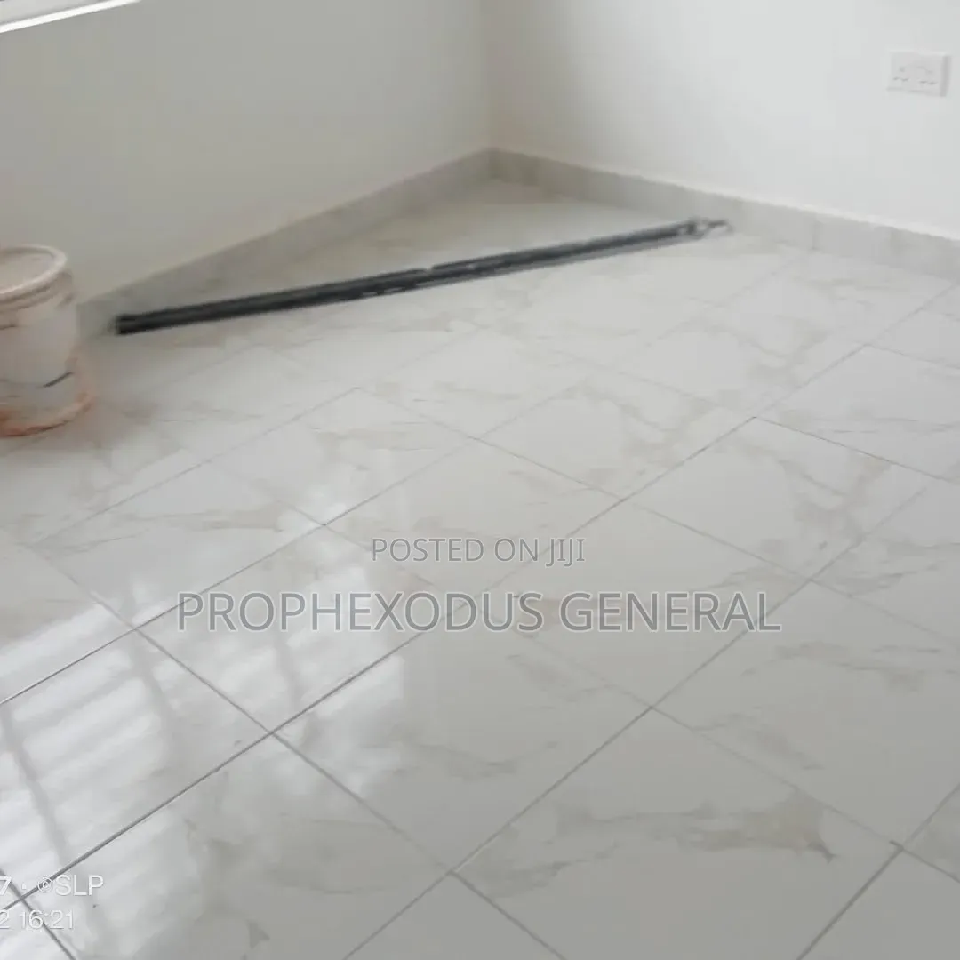 3bdrm Bungalow in Oloolua for sale