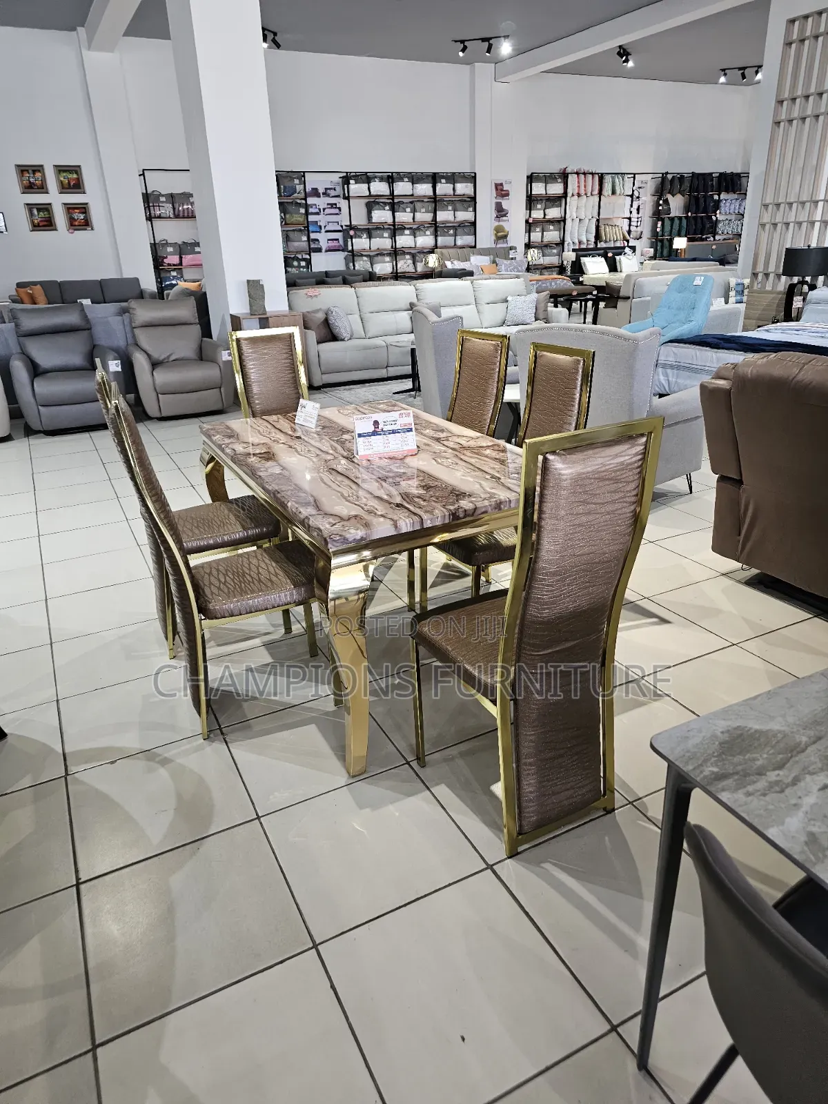 Soltice Luxury 6-Seater Suite