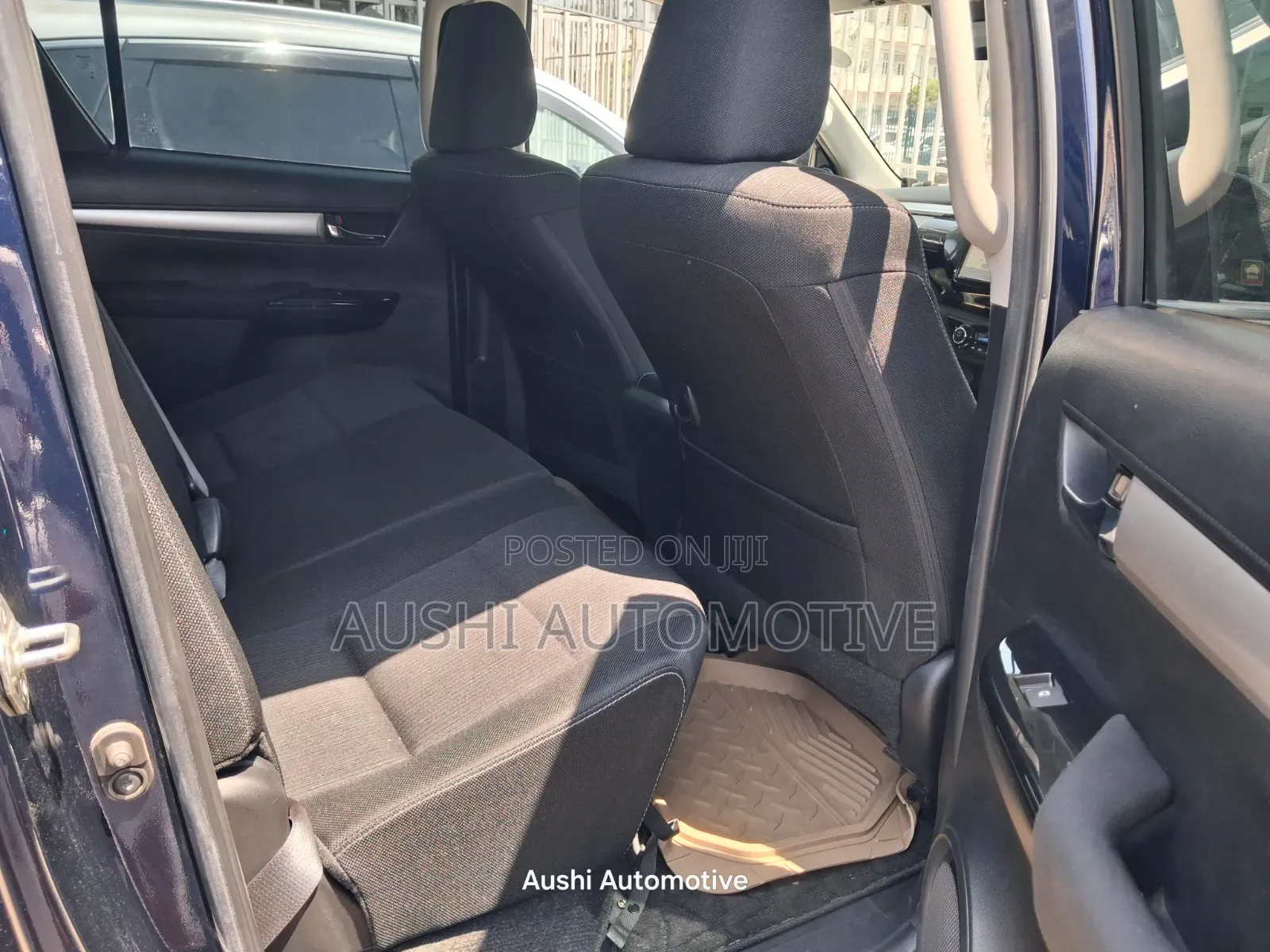 Toyota Hilux 2020 Blue