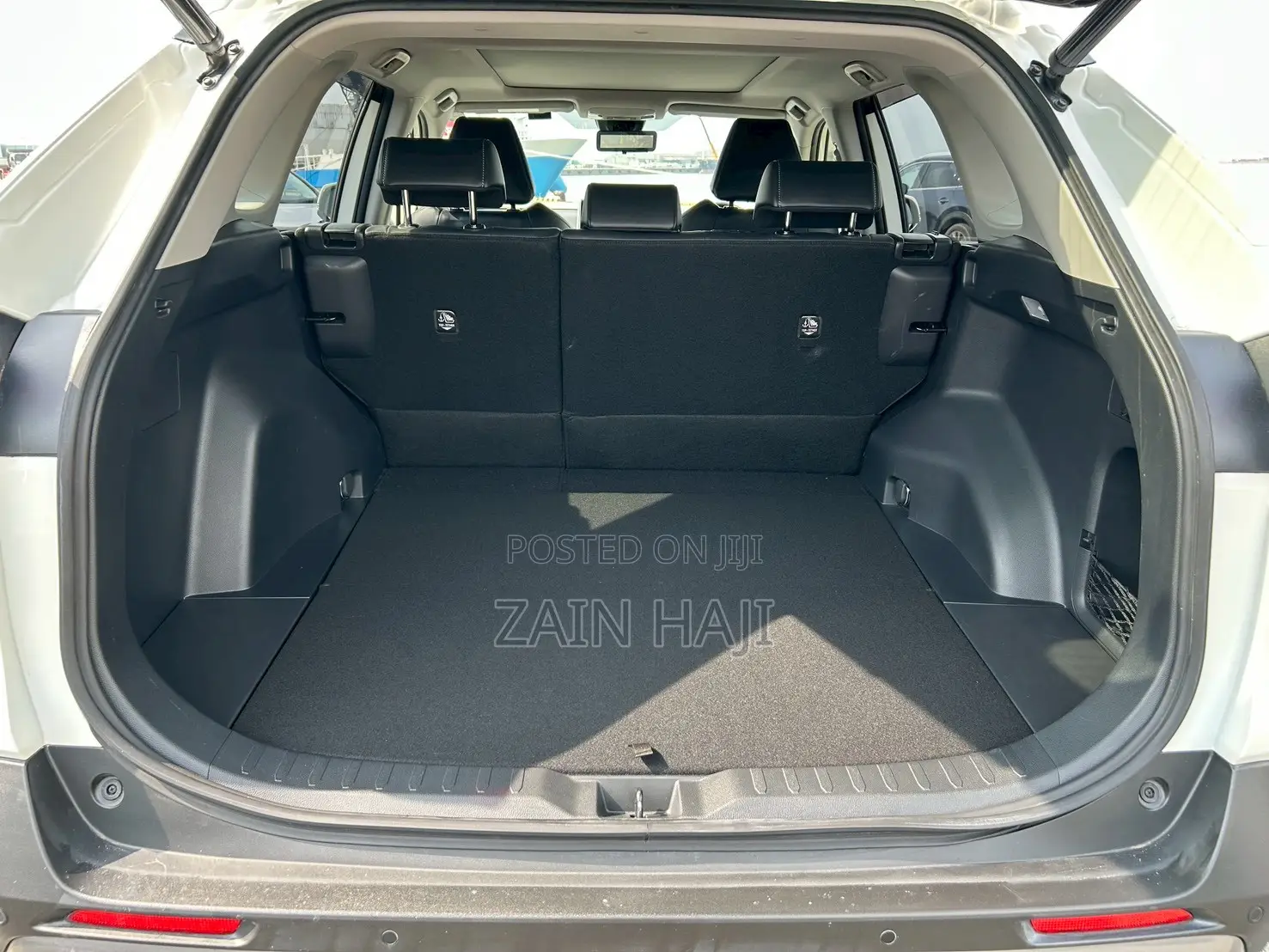 Toyota RAV4 2019 White