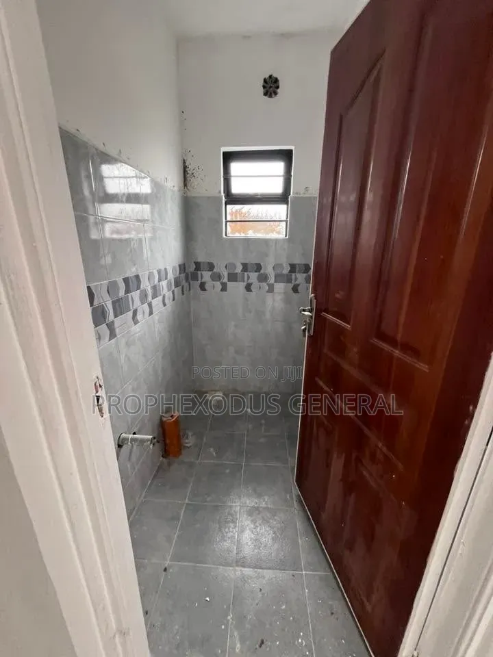 3bdrm Bungalow in Nkoroi for sale