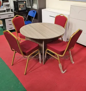 4-Seater Round Conference Suite