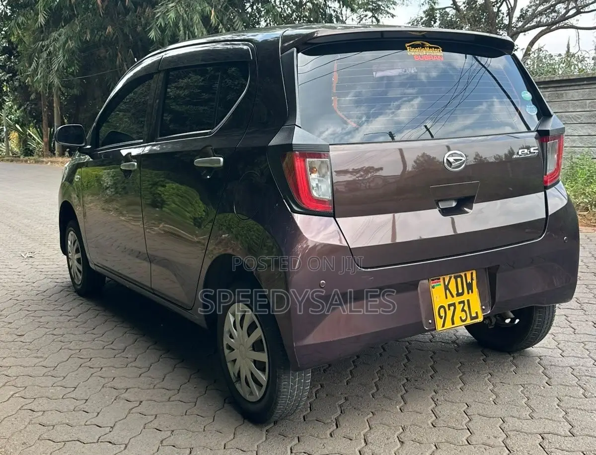 Daihatsu Mira 2018 Maroon