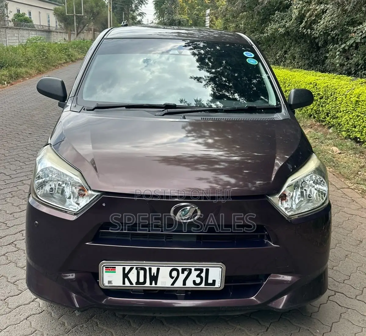 Daihatsu Mira 2018 Maroon