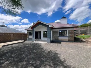 4bdrm Bungalow in Roimen, Matasia for sale