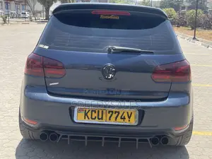 Volkswagen Golf GTI 2012 Blue