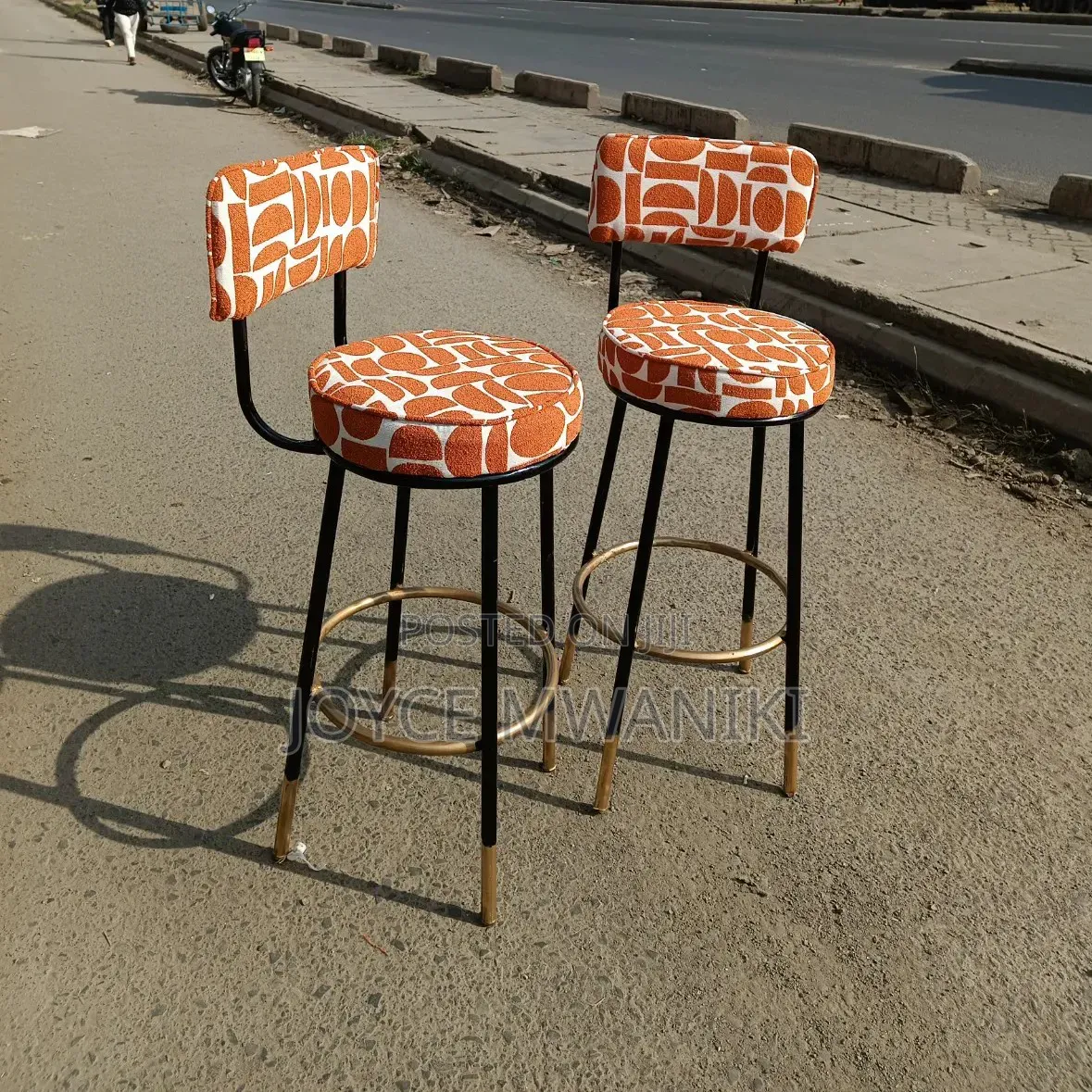 Luxury High Kitchen Counter Stools...