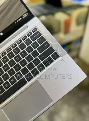 Laptop HP EliteBook 830 G7 8GB Intel Core i5 SSD 256GB
