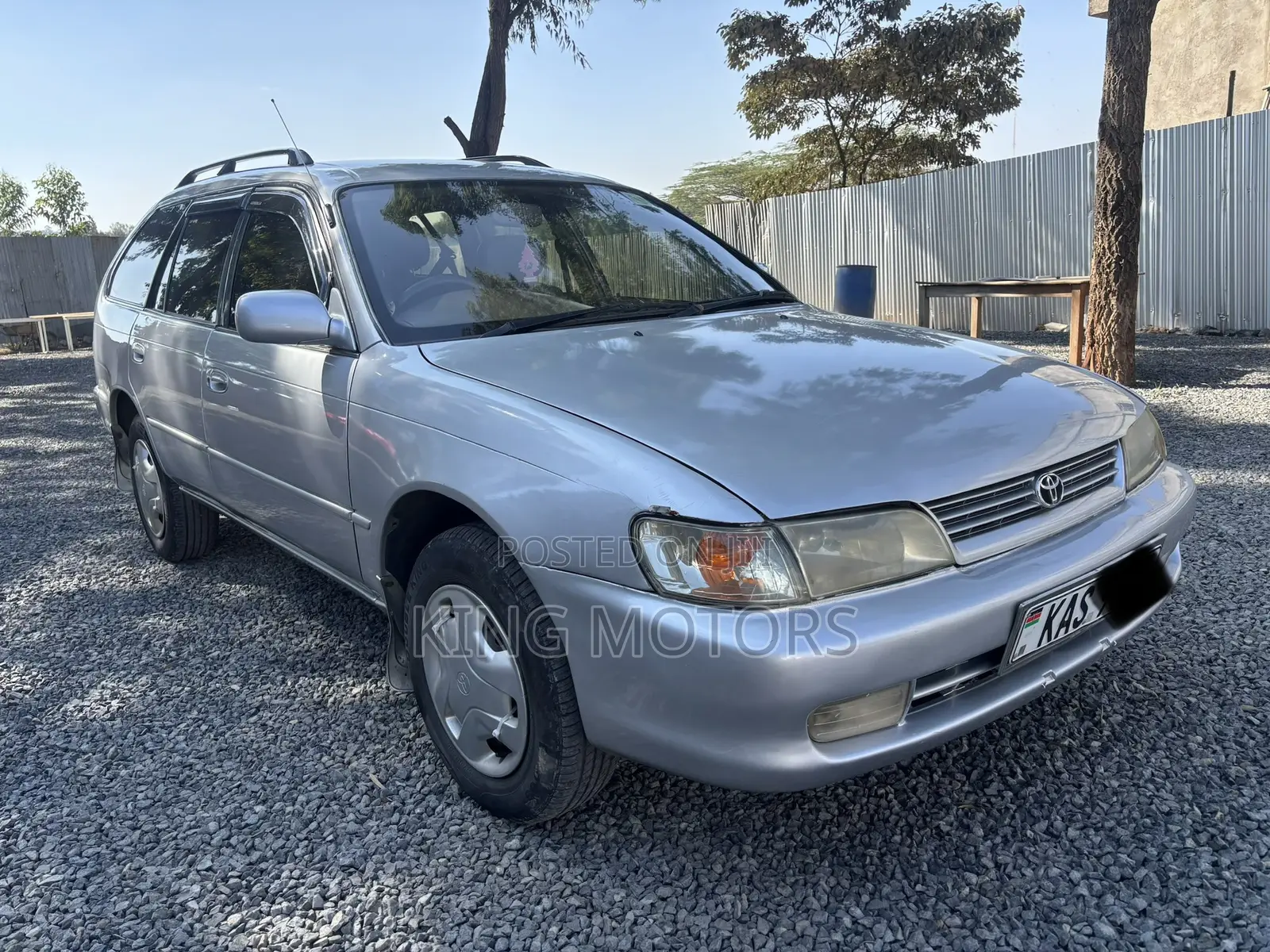 Toyota Corolla 2000 Silver