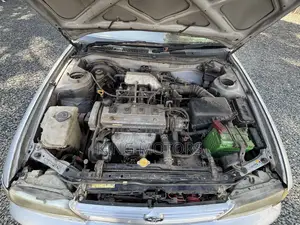 Toyota Corolla 2000 Silver
